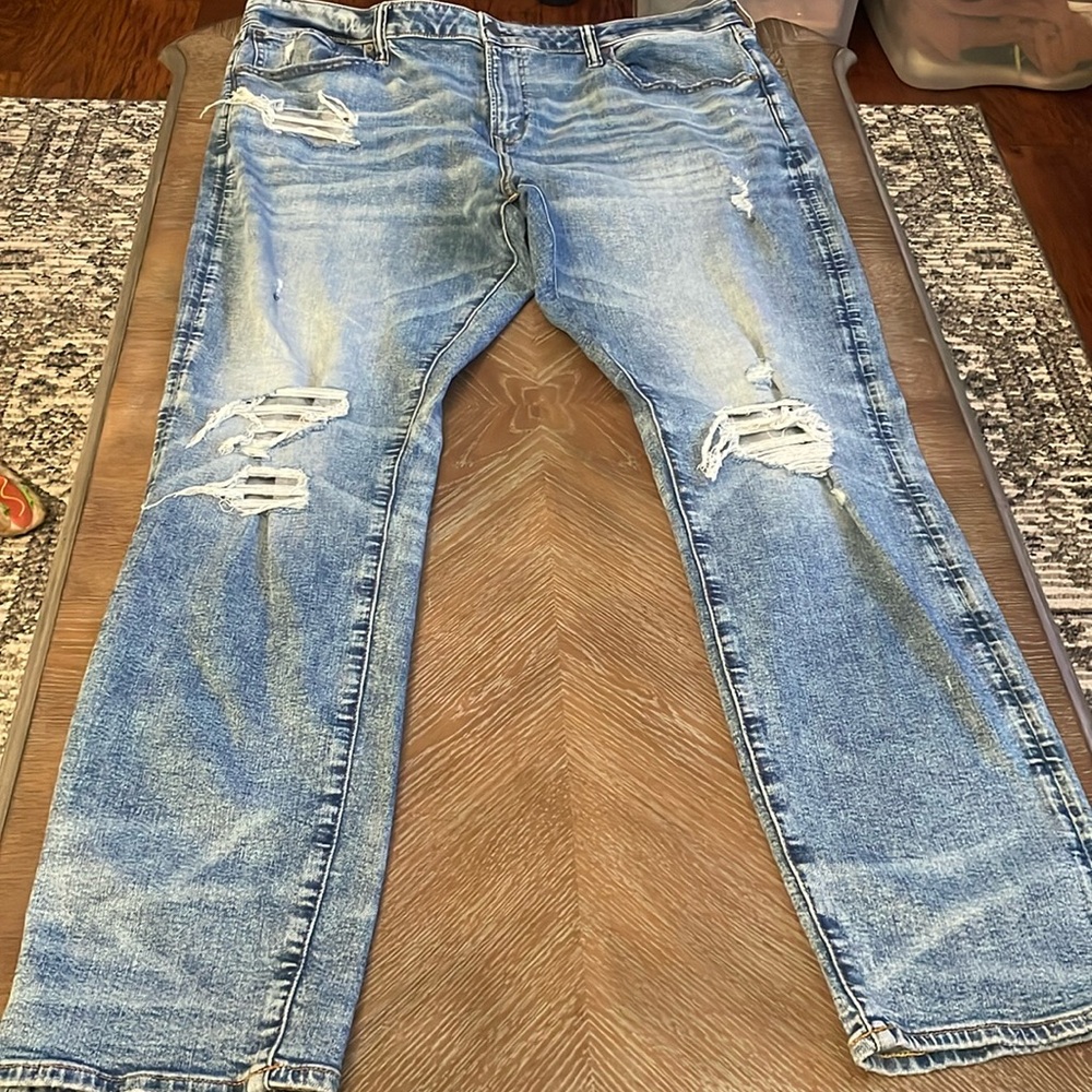 American Eagle Athletic Cut